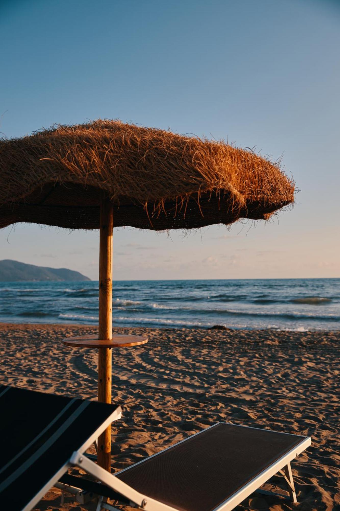 Hotel La Sorgente Hs Paestum Buitenkant foto